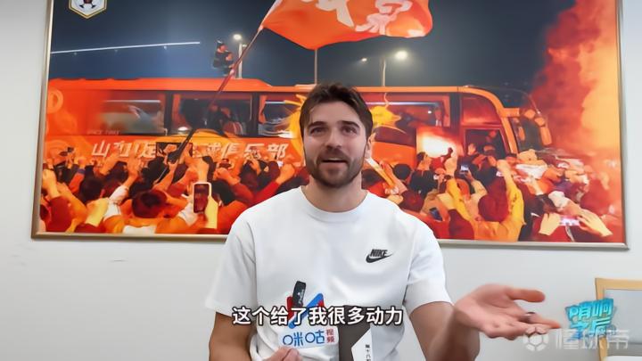 库尔特：：：瓜帅教育我要清洁的带球，包管每序次一下触球都处理利落